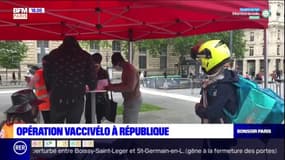 Paris: opération vaccivélo place de la République 