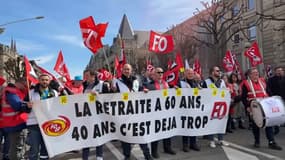 Des manifestants contre la réforme des retraites le 28 mars 2023 à Strasbourg.