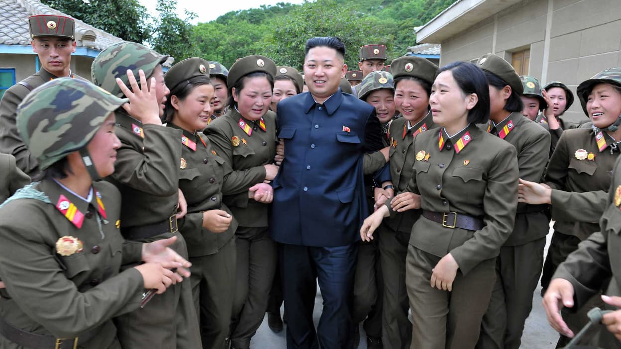 Coree Du Nord Kim Jong Un Reforme Sa Troupe De Plaisir