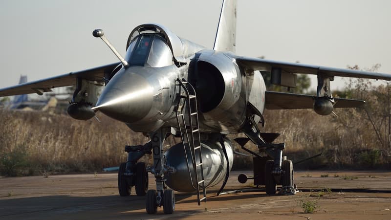 Les Mirage F1 seront remis en état et dépouillés des équipements soumis au secret défense qui sont encore installés à bord.