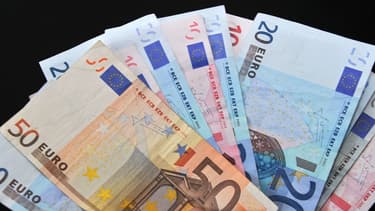 En 2019, 57% des Français sont en dépassement de leur limite autorisée au moins 1 fois par an, selon Panorabanques.com.