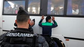 Une quarantaine de migrants d'origine tunisienne ont été interpellés jeudi lors d'une opération conjointe police-gendarmerie-douanes dans un foyer Adoma (ex-Sonacotra) de Nice-Ouest. Cette intervention intervient deux jours après une intervention similair