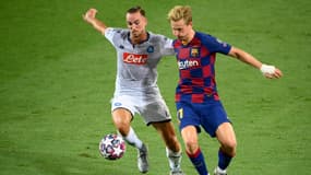 Fabian Ruiz et Frenkie de Jong lors d'un match Barça-Napoli en Ligue des champions, à Barcelone le 8 août 2020