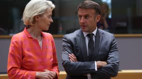 Ursula von der Leyen et Emmanuel Macron à une cérémonie au siège de l'UE à Bruxelles, le 27 juin 2024.