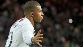 A deux mois de son vingtième anniversaire, Kylian Mbappé a déjà inscrit 68 buts avec les pros.