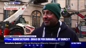 Colère agricole: les agriculteurs de la FDSEA et des "Jeunes agriculteurs de Meurthe-et-Moselle mobilisés devant la préfecture de Nancy