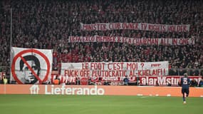 Des banderoles visant Nasser Al-Khelaïfi lors de Bayern-PSG en Ligue des champions le 26 novembre 2024