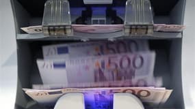 Le déficit du budget de l'Etat français s'est établi à 24,2 milliards d'euros en février contre 28 milliards un an plus tôt, selon les données du ministère du Budget. /Photo d'archives/REUTERS/Pascal Lauener
