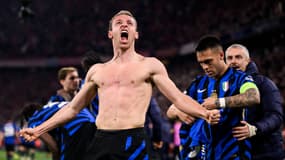 Davide Frattesi célèbre son but lors du match Inter-Barça (4-3, a.p.), le 6 mai 2025