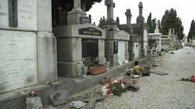 Plusieurs dizaines de tombes ont été profanées dans un cimetière à Castres