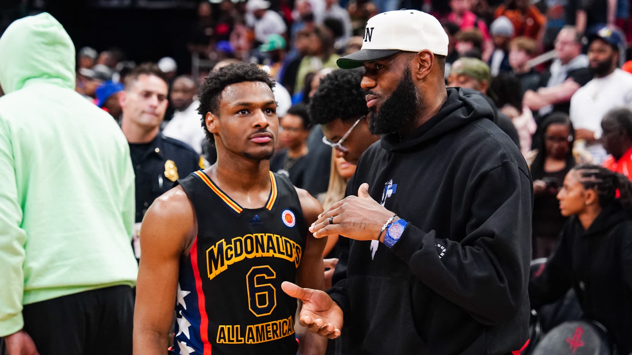 Bronny James avec LeBron James Bronny James avec LeBron James