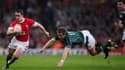 Shane Williams échappe à l'Irlandais Fitzgerald.