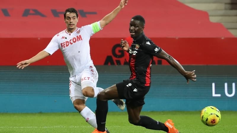 Wissam Ben Yedder (à gauche) et Stanley Nsoki