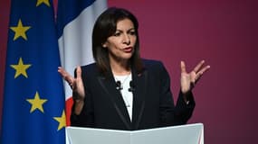 La candidate PS à la présidentielle, Anne Hidalgo, en meeting à Perpignan le 12 décembre 2021