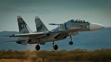 Un avion de chasse soukhoï SU-30MK2 de fabrication russe, le même qui a disparu des radars alors qu'il volait au large des côtes du Vietnam. (Photo d'illustration)