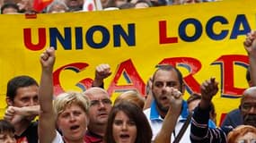 Manifestants à Marseille. Les syndicats attendent ce mardi une mobilisation "exceptionnelle" des Français pour la défense des retraites afin d'obliger Nicolas Sarkozy à renoncer à la réforme la plus emblématique de son quinquennat. /Photo prise le 7 septe