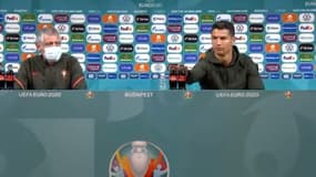 Cristiano Ronaldo retire le cola en conférence de presse
