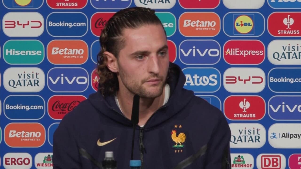 Adrien Rabiot sur l'état de forme de Mbappé et Griezmann: "Ce collectif est  plus fort que les individualités"