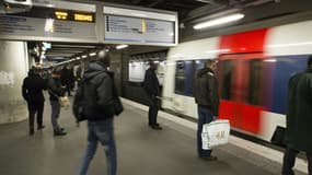 Le quai du RER B à Chatelet-Les Halles.