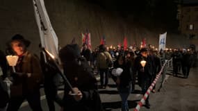 Des manifestants d'ultradroite se sont rassemblés, le 8 décembre 2023, à Lyon, dans le Rhône. 