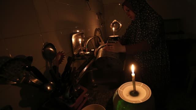 Les Gazaouis ne disposeront plus que de deux heures d'électricité par jour. 