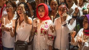 Veillée funèbre à Jakarta le 15 mai 2018 après une série d'attaques revendiquées par des jihadistes