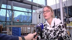 Greffée des deux bras, elle rejoue à présent du piano