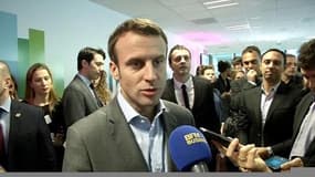 Emmanuel Macron répond à Jeb Bush "qui déforme la réalité française" sur le travail