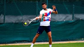 Novak Djokovic lors d'un entraînement à Wimbledon, en juin 2022.