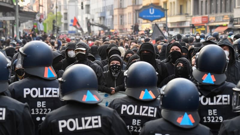 Les forces de l'ordre allemandes à Berlin lors des manifestations du 1er mai 2021