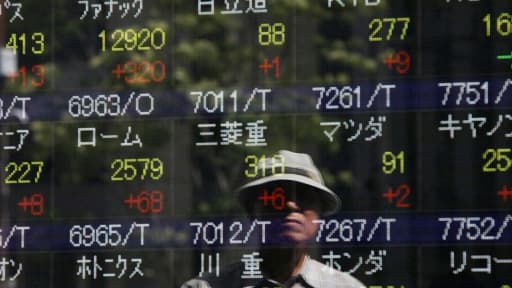 La Banque centrale du Japon a décidé d'augmenter ses achats de bons et d'obligations du trésor nippon.