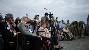 Des vétérans participent à une cérémonie à Picauville, le 5 juin 2019.