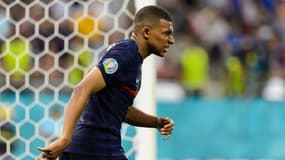 Kylian Mbappé après une occasion manquée face à la Suisse