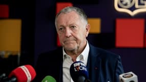 Le président de l'Olympique Lyonnais, Jean-Michel Aulas, s'adresse à des journalistes, le 14 octobre 2020 au Groupama Stadium à Décines-Charpieu