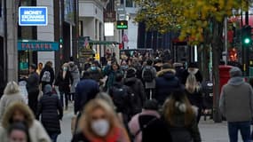 Dans une rue de Londres, le 2 décembre 2020