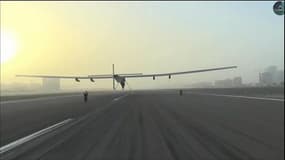 L'avion Solar Impulse 2 décolle pour son premier tour du monde sans carburant