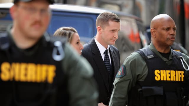 Le policier Edward Nero arrive au tribunal de Baltimore, le 23 mai 2016.