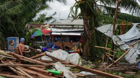 La commune de Tacloban aux Philippines après le passage du typhon Phanfone, le 25 décembre 2019. 