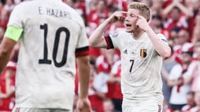 Kevin De Bruyne et Eden Hazard lors de Danemark-Belgique