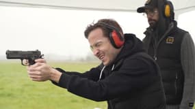 Le duo Sylvain Levy et Pierre Chabrier ont utilisé des armes à feu dans le cadre d'une vidéo Youtube.