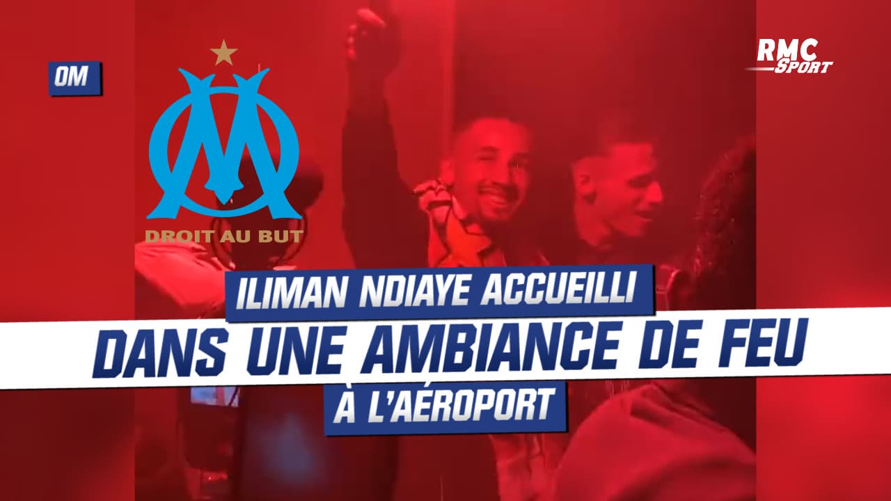 Om Ambiance De Feu à Laéroport Pour Larrivée De Ndiaye