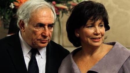 L'épouse de Dominique Strauss-Kahn, Anne Sinclair, accuse Nicolas Sarkozy de "jouer avec le feu" en ouvrant un débat sur l'islam en France. /Photo prise le 16 mars 2011/REUTERS/Charles Platiau