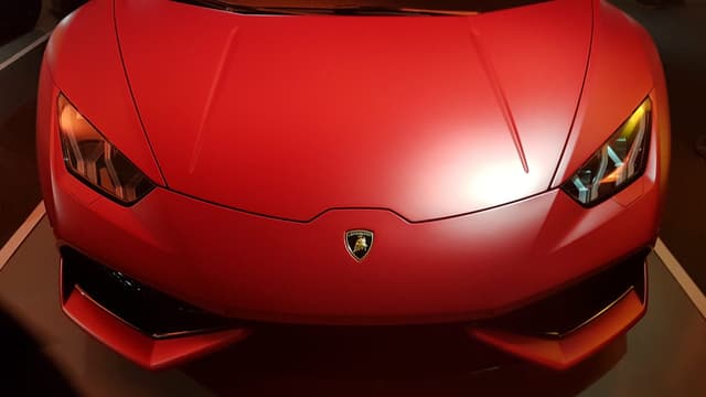 Le nez de la Huracan. La sportive pourrait devenir le modèle le plus vendu de l'histoire de Lamborghini.