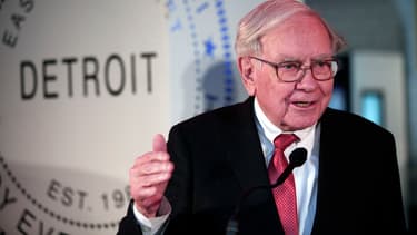 A l'âge où certains profitent de la retraite, le milliardaire Warren Buffet, 84 ans, reste à l'affût de gros coups financiers.