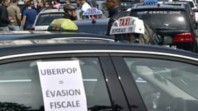 Le secrétaire d'Etat aux Transports a rappelé que les conducteurs UberPop encourent 1.500 euros d'amende et que les passagers ne sont pas assurés