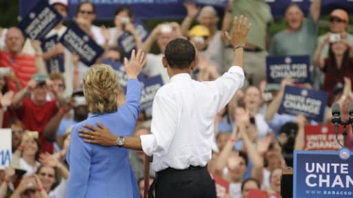 Hillary Clinton et Barack Obama le 27 juin 2008 à Unity dans le New Hampshire Hillary Clinton et Barack Obama le 27 juin 2008 à Unity dans le New Hampshire