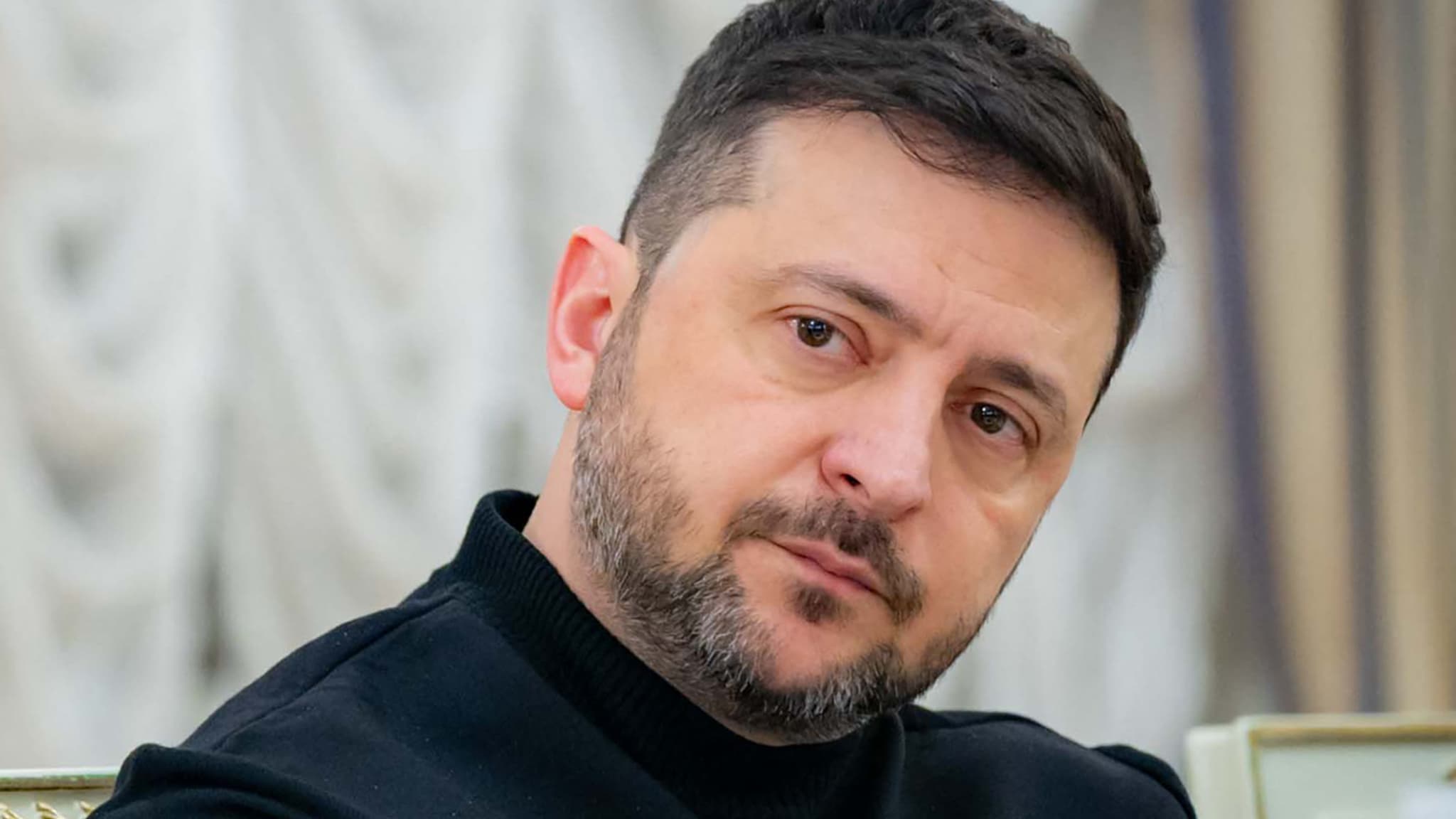 Guerre en Ukraine: pour Volodymyr Zelensky, Vladimir Poutine "n'a peur que de Trump" et pas des Européens