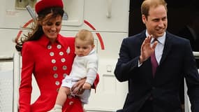 Kate, William et le prince George, à leur arrivée à Wellington, en Nouvelle-Zélande, lundi 7 avril.