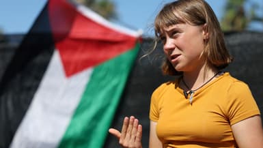  Greta Thunberg à Barcelone le 30 août 2025 alors qu'elle s'apprête à partir en direction de Gaza. 