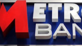 Metro Bank s'est lancée en 2010 outre-Manche en défiant les quatre grands acteurs bancaires historiques que sont HSBC, Barclays, RBS et Lloyds Banking Group.
